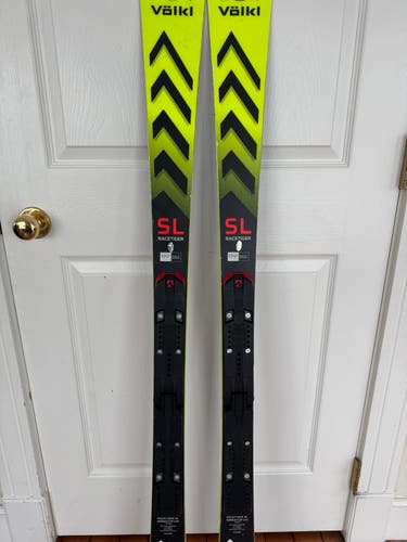 Junior Racing 143 cm Volkl Racetiger SL Skis Without Bindings (Used)