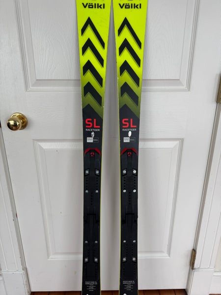 Junior Racing 143 cm Volkl Racetiger SL Skis Without Bindings (Used)
