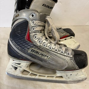 Black Bauer Vapor X20 Hockey Skates Regular Width 6.5 (Used)