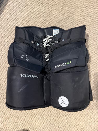Senior Large 2024 Vaughn SLR4 Pro Hockey Goalie Pants (Used)