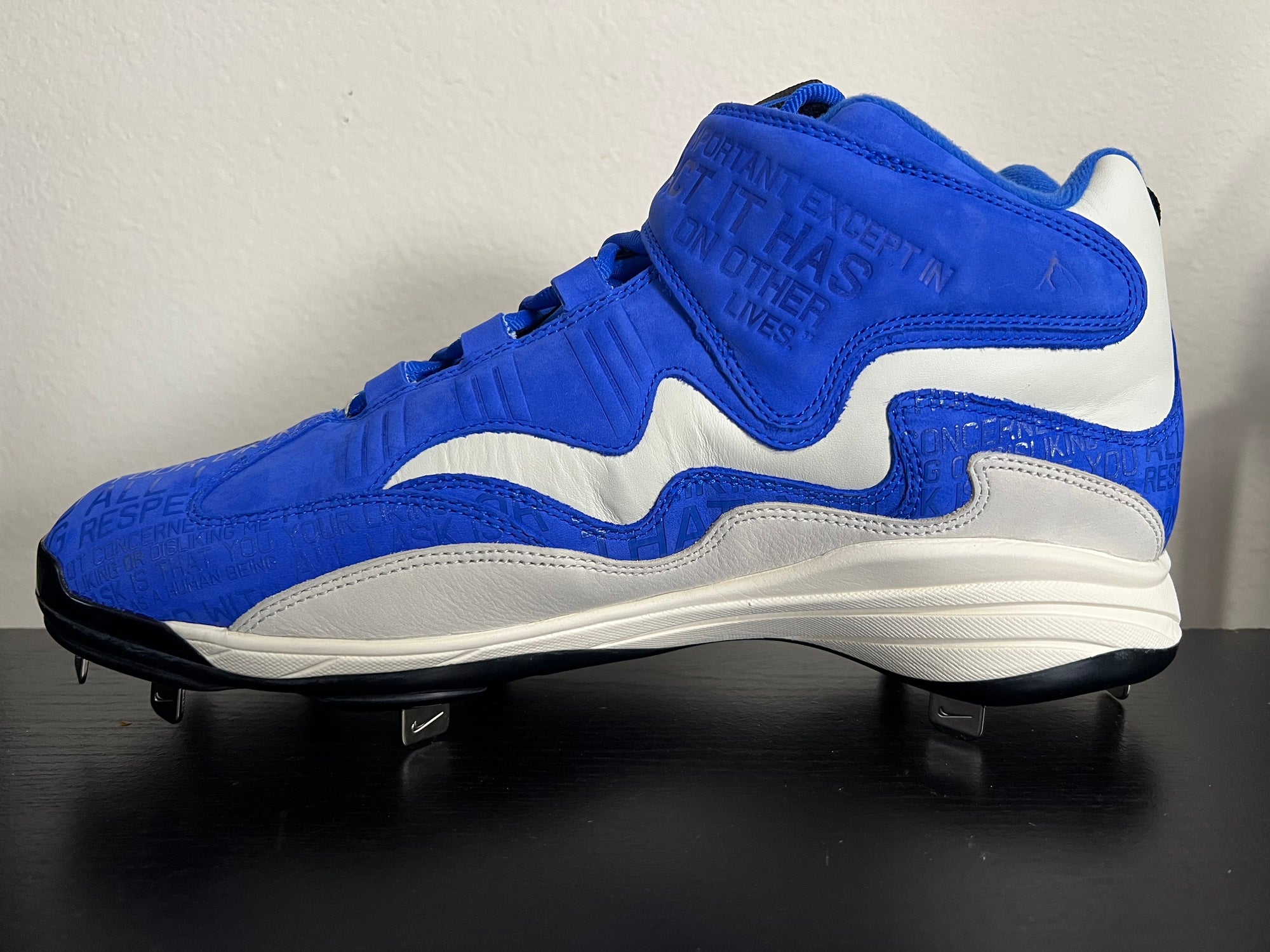 nike griffey jackie robinson release date