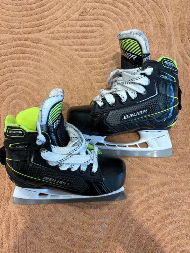 Youth Bauer GSX Hockey Goalie Skates Regular Width 12.5 (Used)