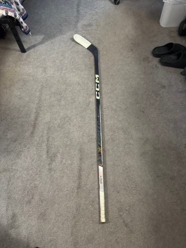 Senior CCM JetSpeed FT6 Pro Left Hand Hockey Stick P28M 85 Flex Pro Stock (Used)