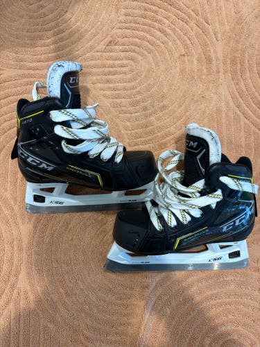 Youth CCM Super Tacks 9370 Hockey Goalie Skates Regular Width 13 (Used)
