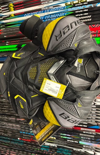 Bauer (Used) Medium Senior Shoulder Pads