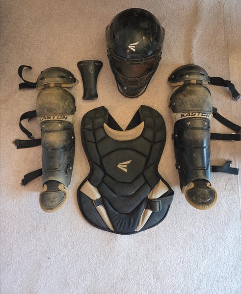 Black Easton Black Magic 2.0 Catcher's Set (Used)