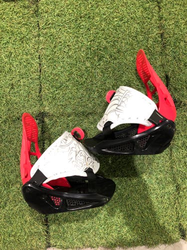 Kid's XS K2 Kat Snowboard Bindings (Used)