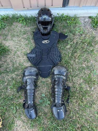 Black Rawlings Youth Catcher's Set (Used)