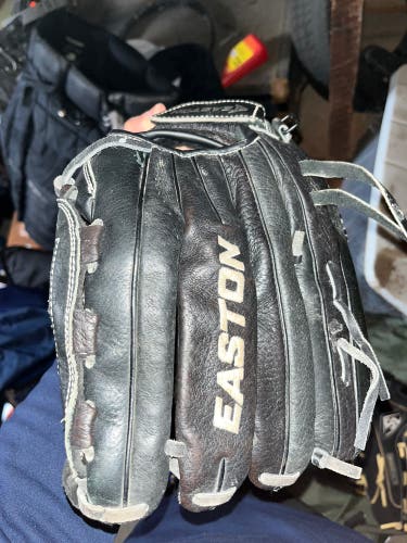 Easton Black Magic Series RH Baseball Glove 12.5" (Used)