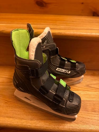 Bauer XLS Hockey Skates 12 (Used)