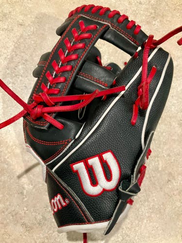 Wilson A2000 1785 RH Infield Baseball Glove 11.75" (Used)