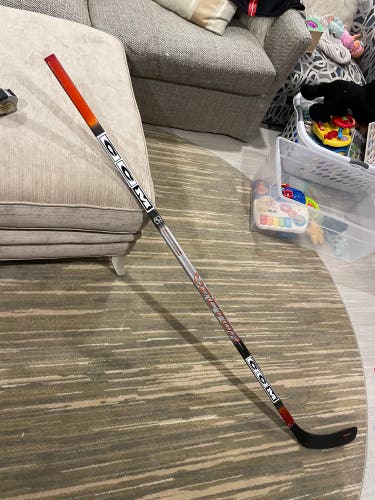 New CCM V8.0 Hockey Stick