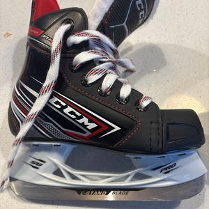 Black/Gray 2019 CCM JetSpeed FT480 Hockey Skates Regular Width 10.5 (Used)