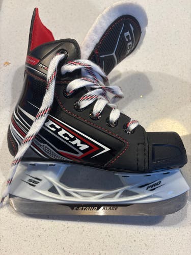 Black/Gray 2019 CCM JetSpeed FT480 Hockey Skates Regular Width 10.5 (Used)
