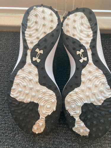Size M 8.0 (W 9.0) Under Armour Yard MT Turf Shoes (New)