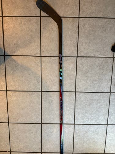 Senior CCM JetSpeed FT7 Left Hand Hockey Stick P28 75 Flex (Used)