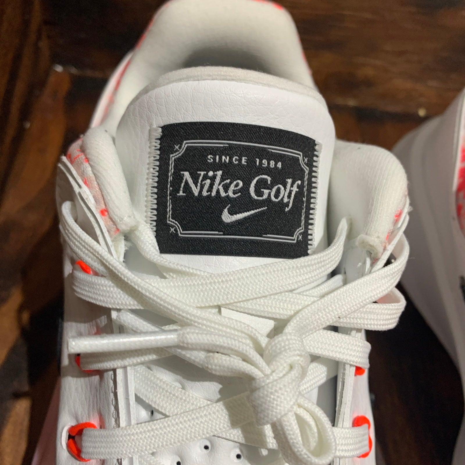 Nike Victory Pro 4 Golf Shoes 2025 White Pink Bloom  display picture 3