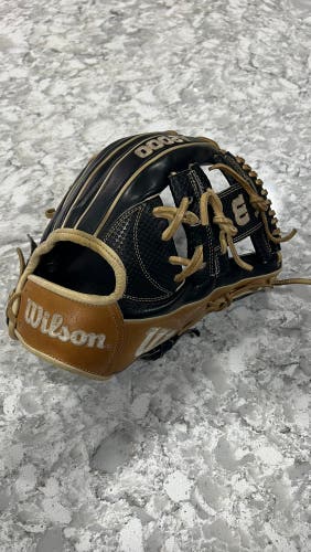 Wilson A2000 RH Infield Baseball Glove 11.75" (Used)