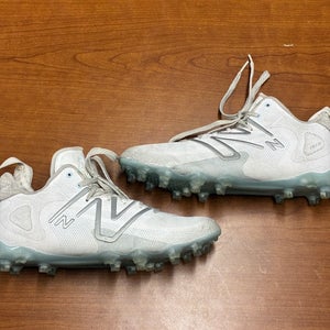 Men's Size M 10.0 (W 11.0) Adult New Balance Freeze 4.0 Footwear Molded Cleats (Used)