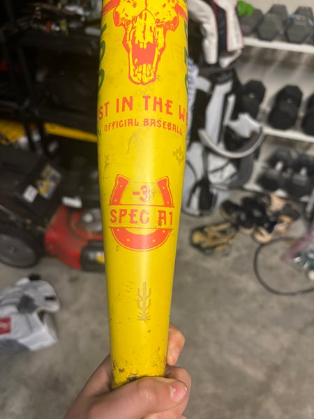 2026 Combat MFG Spec A1 Alloy BBCOR Certified Bat (-3) 29 oz 32" (Used)