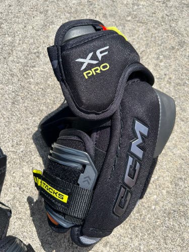 Senior Small CCM Tacks XF Pro Elbow Pads (Used)