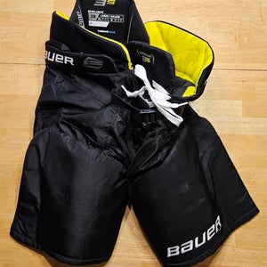 Junior Large Bauer Supreme 3S Hockey Pants (Used)