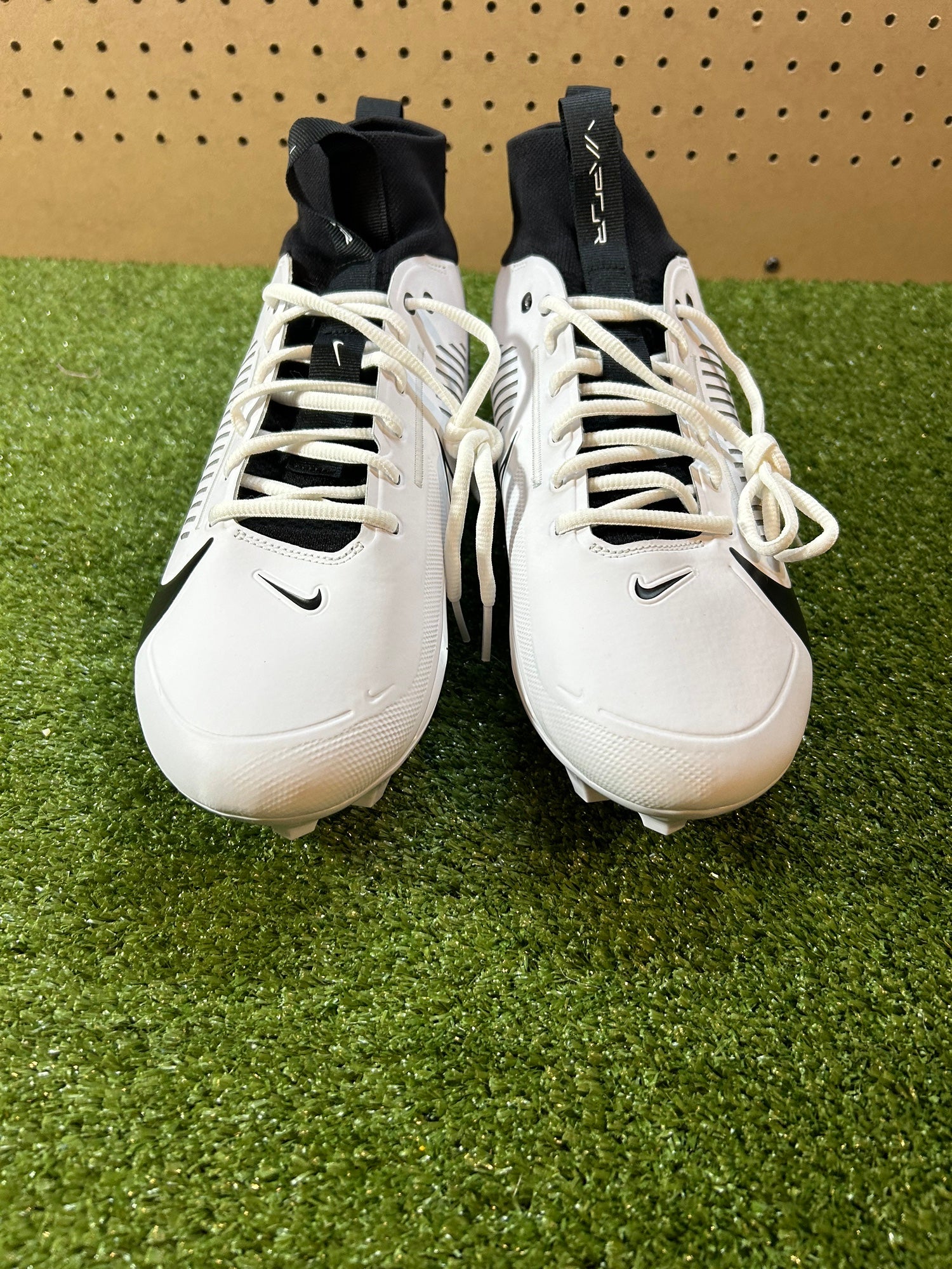 football cleats 12.5