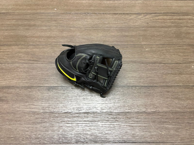 New Nike MVP Edge 11.5" I Web