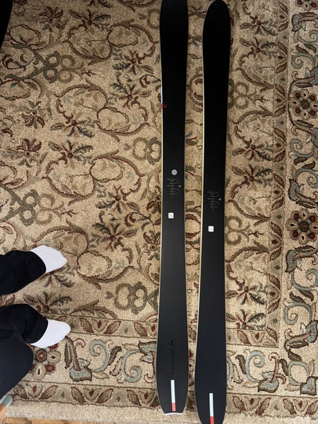 Season Eqpt Aero Skis