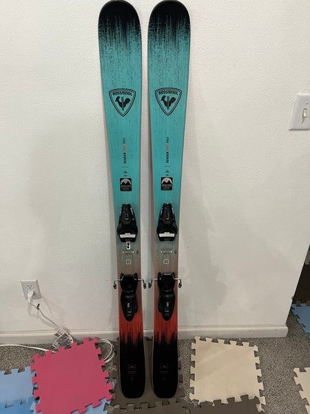 146cm Rossignol Sender Free Pro junior skis with Look NX 7 bindings