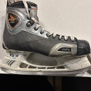 2004 CCM Tacks Vector Pro Hockey Skates Wide Width 9.5 (Used)