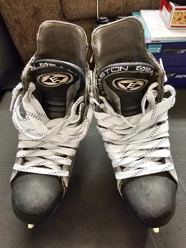 Easton Ultra Lite Pro Hockey Skates Regular Width 8.5 (Used)