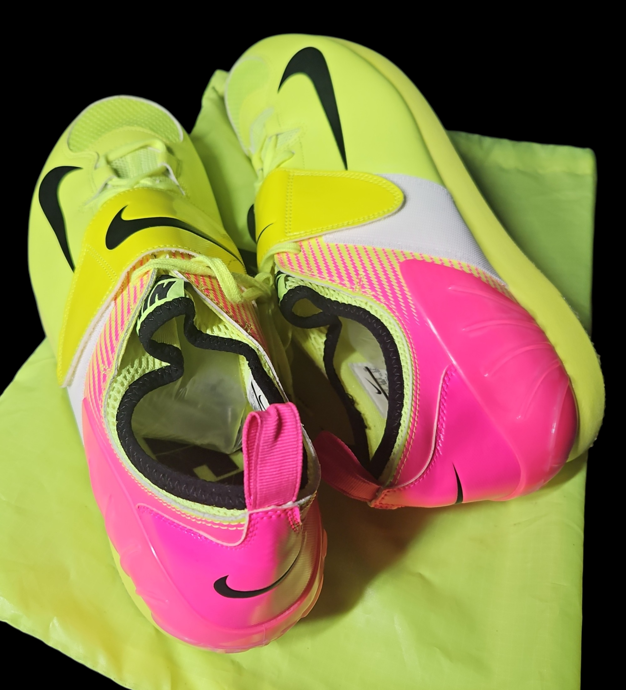 size 14 track spikes