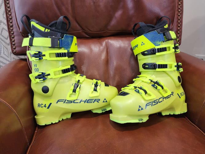 Men's Fischer RC4 HV 130 Flex Ski Boots (Used)