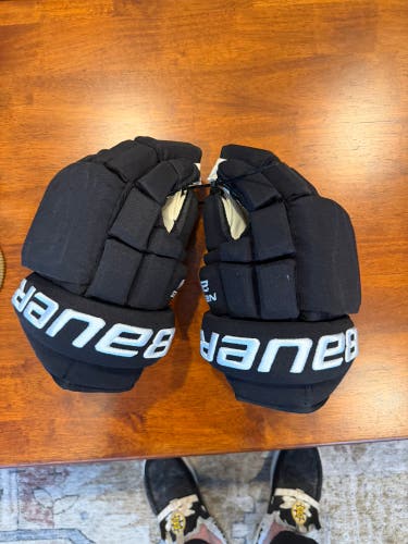 Boston bruins Bauer Nexus 2N Gloves 14" Pro Stock (New)