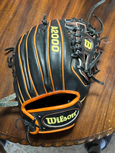 Wilson A2000 RH Infield Baseball Glove 11.25" (Used)