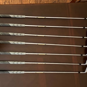 Men's 2024 TaylorMade P7MC Right Handed Iron Set Regular Flex Steel Shaft (Used)