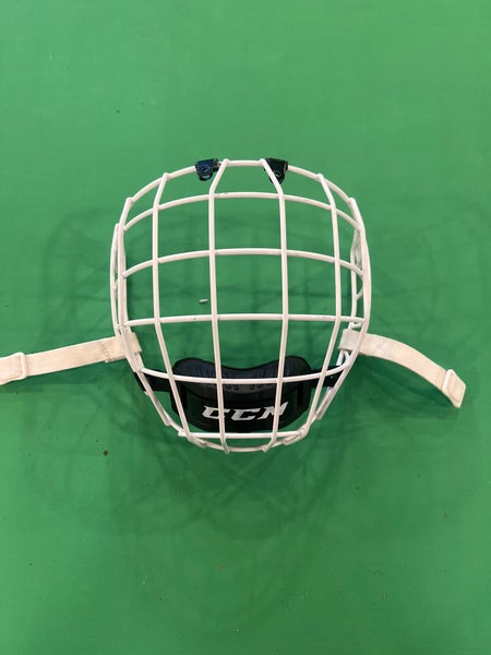 CCM FM580 Cage | Medium | White