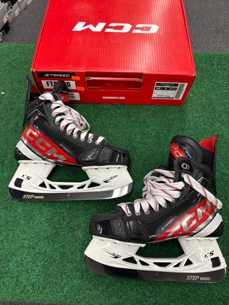 Senior CCM JetSpeed FT6 Pro Hockey Skates (Regular) Size 8 (New)