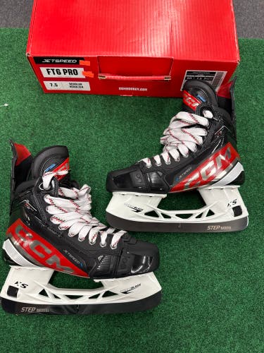 Senior CCM JetSpeed FT6 Pro Hockey Skates (Regular) Size 7.5 (New)