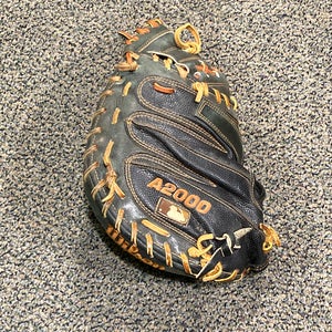 Used Wilson A2000 Right Hand Throw Catcher's Baseball Glove 33.5"