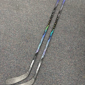 Junior True Catalyst Pro Hockey Stick Right Handed T92.5 50 Flex (New) 2PACK