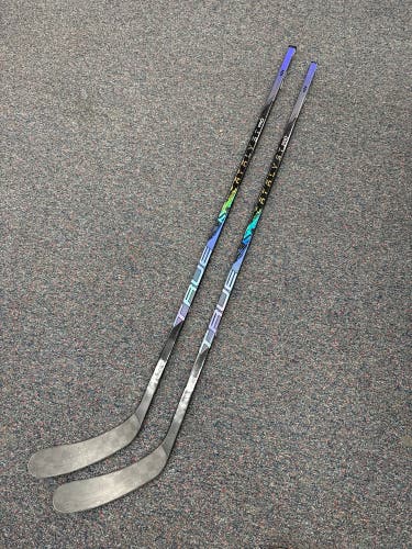 Junior True Catalyst Pro Hockey Stick Right Handed T92.5 50 Flex (New) 2PACK
