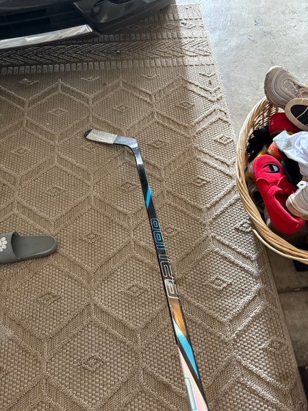 Intermediate Bauer Nexus Tracer Left Hand Hockey Stick P92 65 Flex (Used)