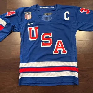 Auston Matthews Team USA 2026 Olympics Hockey Stitched Jersey – Blue Large