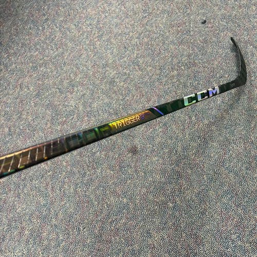 Senior CCM Ribcor Trigger 9 Pro Hockey Stick | RH P90TM