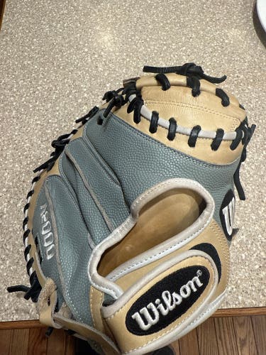 Wilson A2000 RH Catcher's Glove 33" (Used)