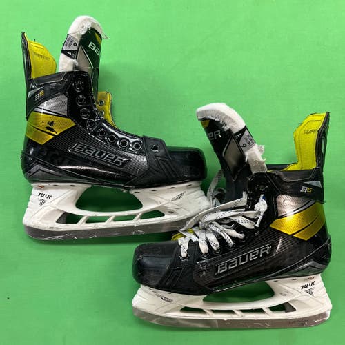 Intermediate Bauer Supreme 3S Hockey Skates | Size 6 Fit 1