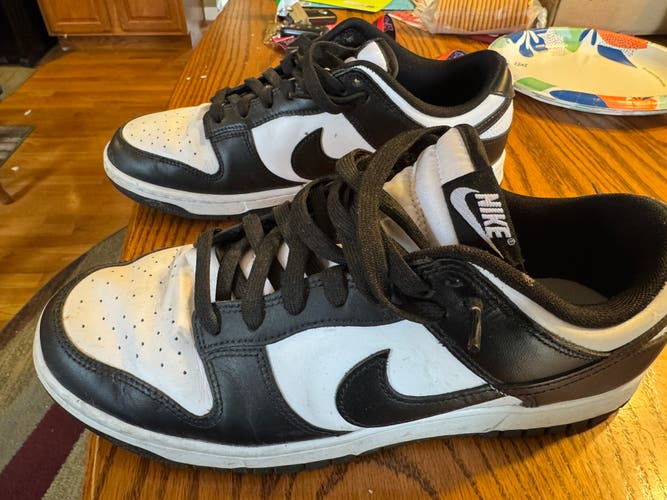Black Men's Size M 10.5 (W 11.5) Adult Nike Dunk Low Shoes (Used)