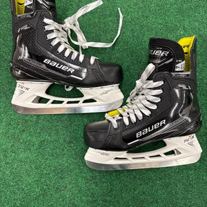 Senior Bauer Supreme Ignite Pro+ Hockey Skates (Fit 2) Size 7 (Used)